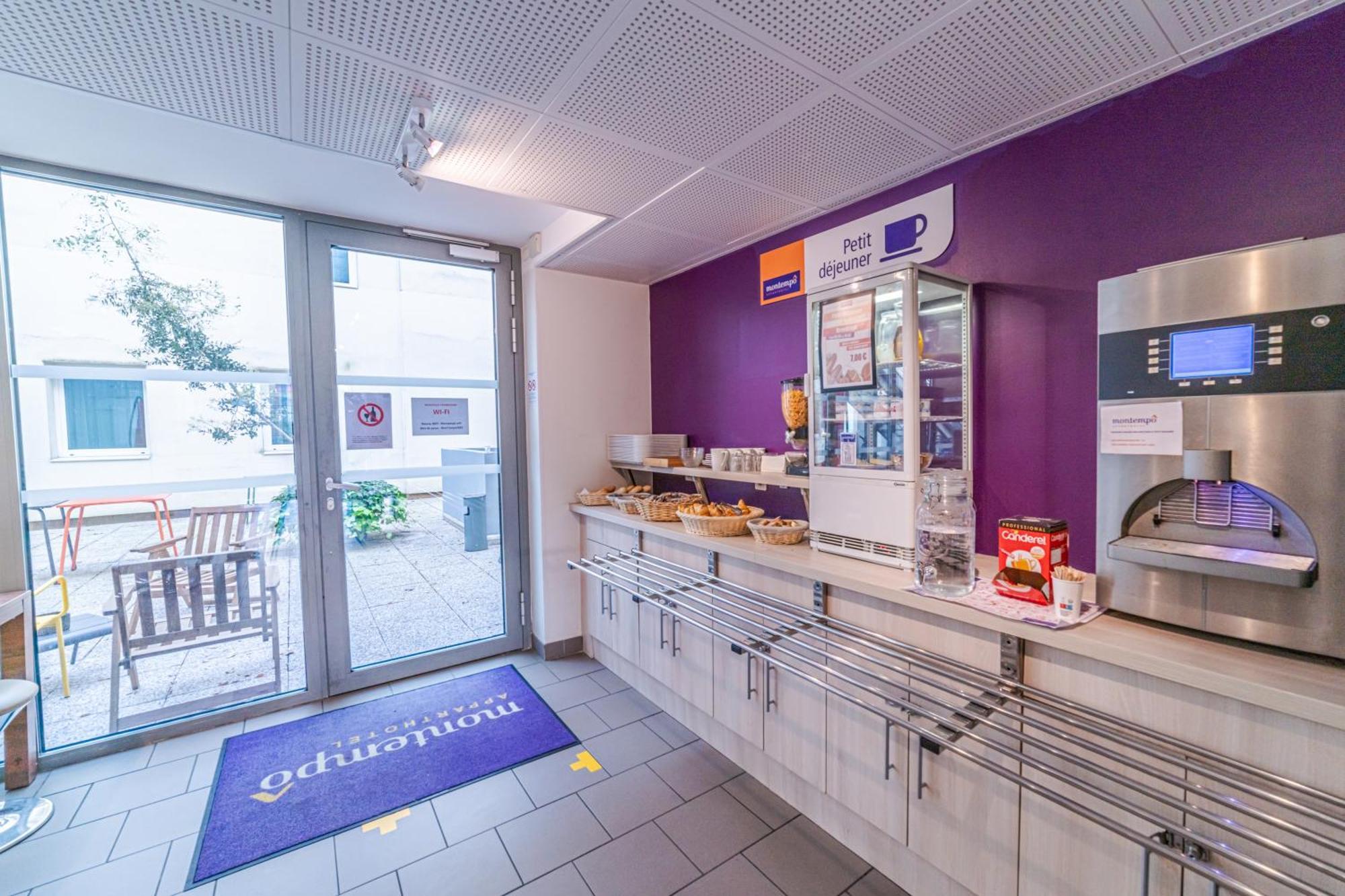 Montempo Apparthotel Paris-Velizy Buitenkant foto